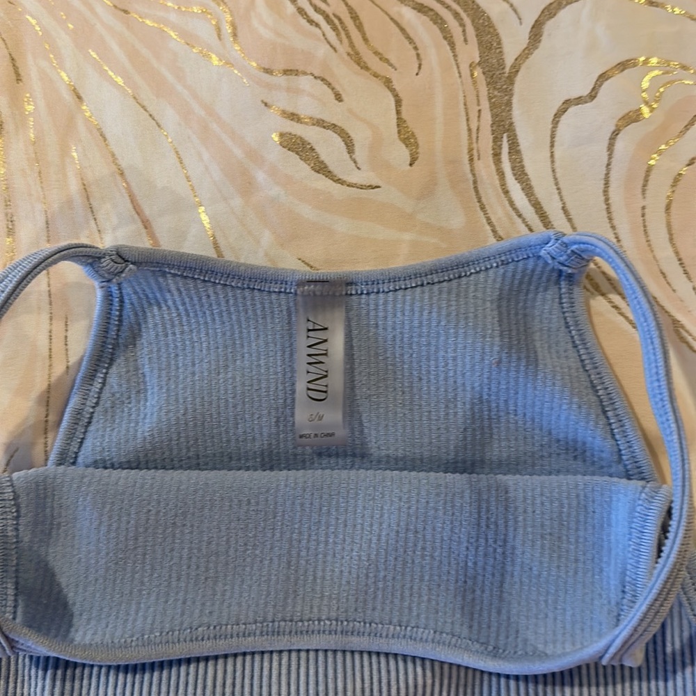 Baby blue crop top size s/m - Picture 3 of 3